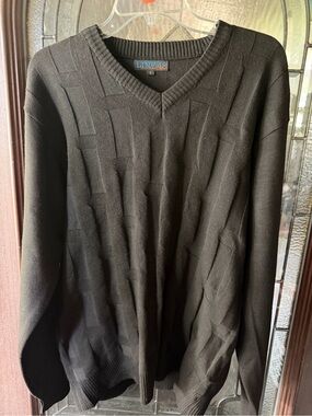 Men's Black V-Neck Textured Knit Sweater